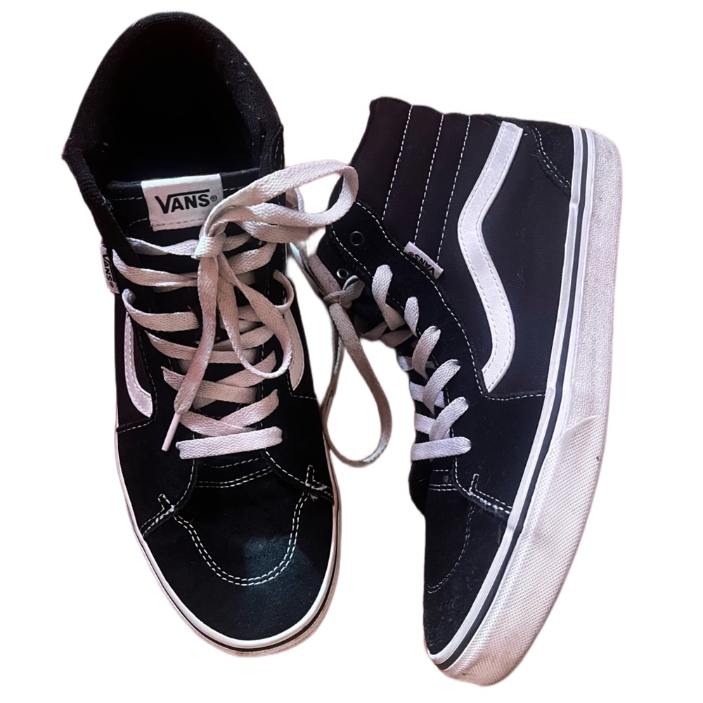 ❌SOLD❌ Vans Off The Wall Suede Hi Top